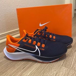 BNWT Denver Broncos Nike Air Zoom Pegasus